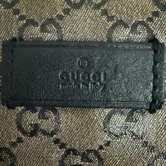 GUCCI Pewter Imprime Monogram Medium Zippered Cloth Shopping Tote - Picture 4 of 14